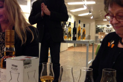 20140325_180433435_ios