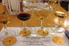 20140325_185718077_ios