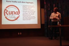 20140923_170902612_iOS