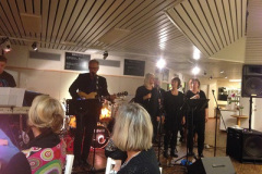 20141105_184756438_iOS