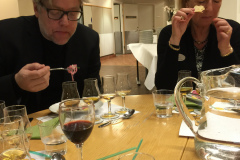 20150317_183818455_iOS