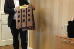 20150530_160504725_iOS